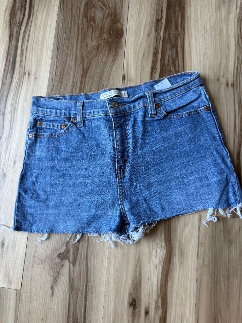 Levi Jean Shorts Women's 12 Short Cut